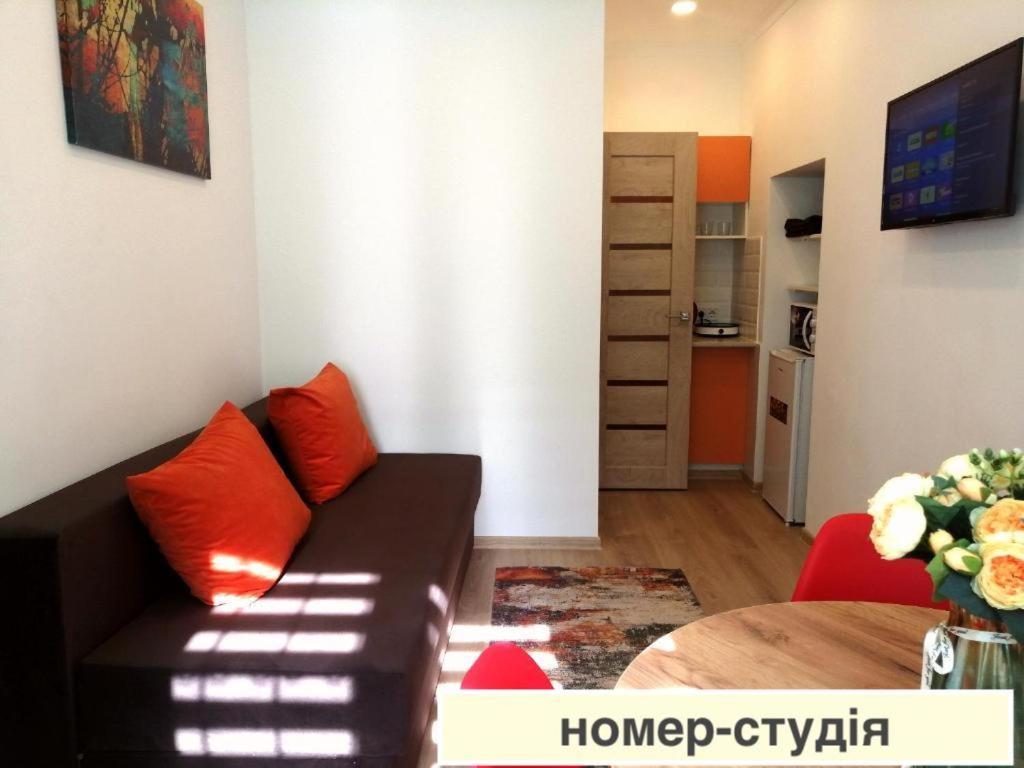 Світло Цілодобово Apartments In The City Center Lviv Buitenkant foto